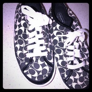 Coach sneakers size 6